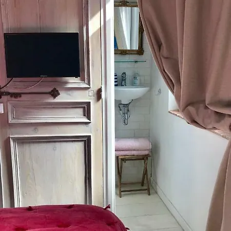 Les Chambres D'amis De Fred Et Mand Konukevi Honfleur